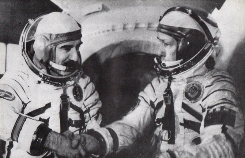 Illustration for article titled Rare Photos Of The Soviet Space Program From Gagarin To Intercosmos